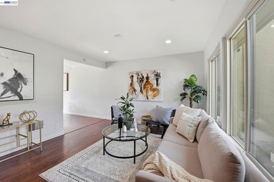 Welcome to this beautifully refreshed northwest-facing 2-bedroom - photo 5