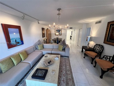 Weston Lakes Area Condo For Sale in Weston Florida