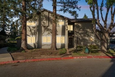 Gorgeous 3 Bedroom, 2.5 Bath Townhouse in South San Jose. Quiet - photo 1