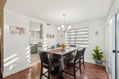 Gorgeous 3 Bedroom, 2.5 Bath Townhouse in South San Jose. Quiet - photo 10