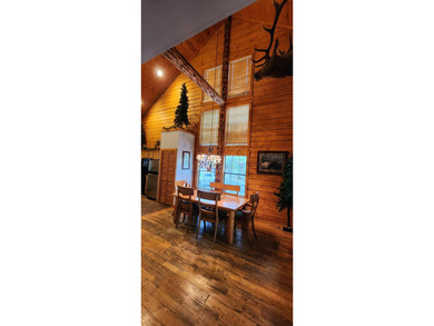 Nightly Rental cabin at its finest with a lock outdoor - photo 6