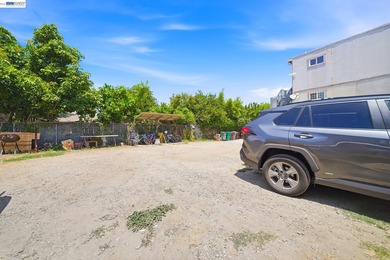 A rare and compelling income-producing opportunity in the heart - photo 10