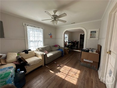 CHARMING ideally located close to the Enmarket Arena 3-bedroom - photo 2