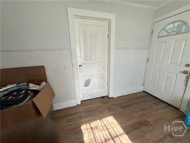 CHARMING ideally located close to the Enmarket Arena 3-bedroom - photo 3