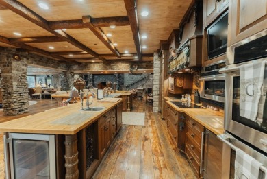 Experience unparalleled luxury at this breathtaking estate - photo 5