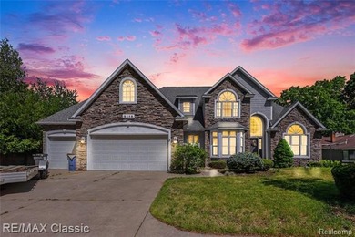 Come experience everything 5118 S Shore Drive has to offer. This - photo 1