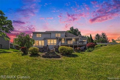 Come experience everything 5118 S Shore Drive has to offer. This - photo 3