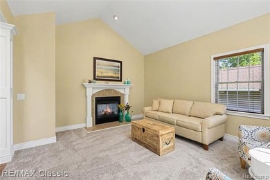 Come experience everything 5118 S Shore Drive has to offer. This - photo 8