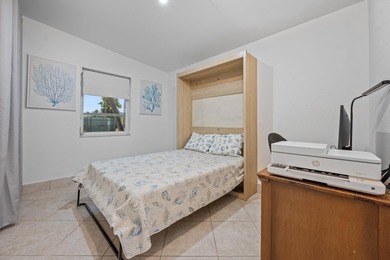 Welcome to this charming and beautifully maintained 3-bedroom - photo 12