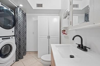 Welcome to this charming and beautifully maintained 3-bedroom - photo 15