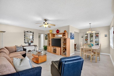 Welcome to this Rare Impeccably Maintained First Floor 2 Bedroom - photo 16