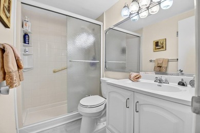 Welcome to this Rare Impeccably Maintained First Floor 2 Bedroom - photo 19