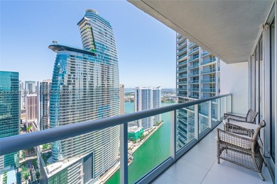 Experience luxury living at Icon Brickell Tower I - Bright - photo 1
