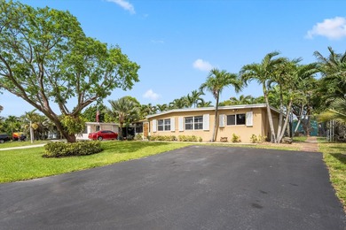 Welcome to this charming and beautifully maintained 3-bedroom - photo 27