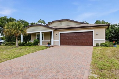This exceptional 2020-built modern Florida residence offers a - photo 3
