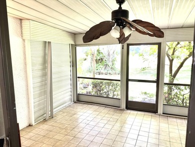 Welcome to this charming two-story townhouse in the Fountains of - photo 7