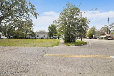 Corner lot located near Downtown Gulfport. Perfect location for - photo 1