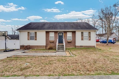 (private lake, pond, creek) Home For Sale in Cookeville Tennessee