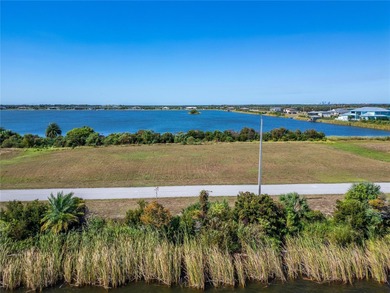 (private lake, pond, creek) Lot For Sale in Ruskin Florida