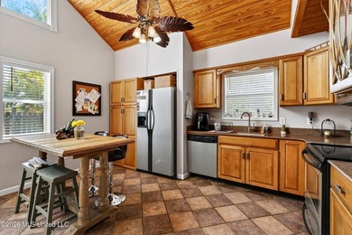 Steps from the beach and just minutes from shopping, dining, and - photo 14