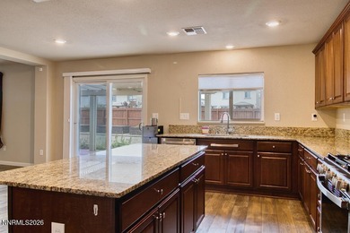 Paid-off solar. A backyard built to enjoy. And a Lennar floor - photo 15