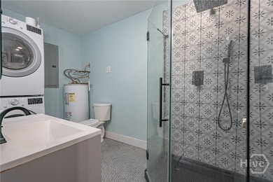 Semi-Updated interior layout creates large open area floor plan - photo 8