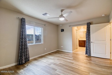 Paid-off solar. A backyard built to enjoy. And a Lennar floor - photo 20