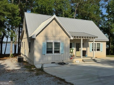 Welcome to the lake! Beautiful lakefront home on Clarks Hill - photo 1