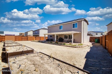 Paid-off solar. A backyard built to enjoy. And a Lennar floor - photo 41