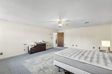 75 dollars of foot on 3 acres is a steal. 6200 sq feet No Hoa - photo 45