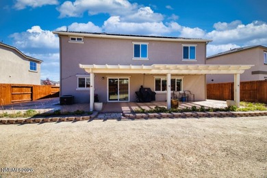 Paid-off solar. A backyard built to enjoy. And a Lennar floor - photo 45