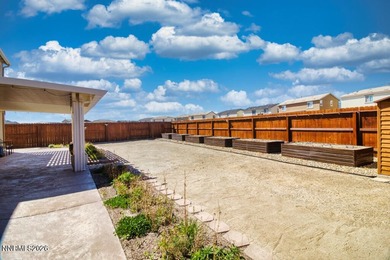 Paid-off solar. A backyard built to enjoy. And a Lennar floor - photo 48