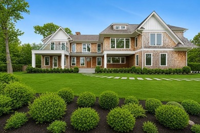 A newly built, traditional cedar-shake estate with pond and bay - photo 1