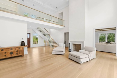 A newly built, traditional cedar-shake estate with pond and bay - photo 4