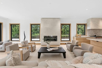 A newly built modern showpiece with sweeping bay and pond views - photo 7