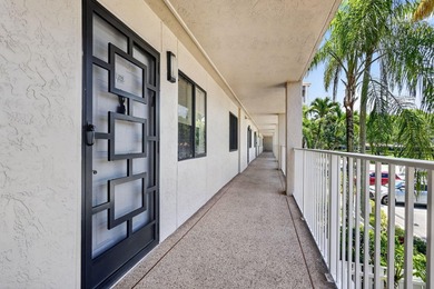 Welcome to your well maintained, residence in Delray Beach! This - photo 2