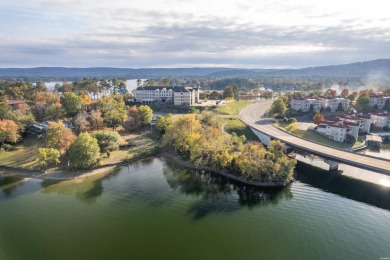Lake Hamilton Home For Sale in Hot Springs Arkansas