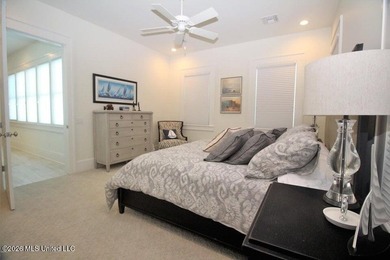 Magnificent home on peninsula overlooking the Bay! Greatroom - photo 27