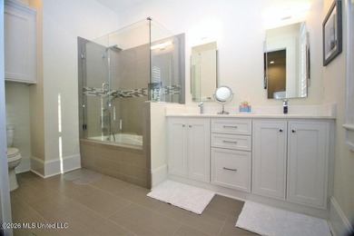 Magnificent home on peninsula overlooking the Bay! Greatroom - photo 31