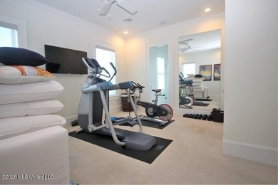 Magnificent home on peninsula overlooking the Bay! Greatroom - photo 41