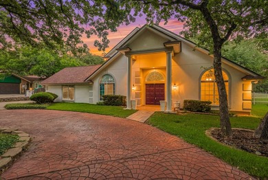 BACK ON THE MARKET DUE TO BUYER'S FINANCING: Enjoy golf course - photo 2
