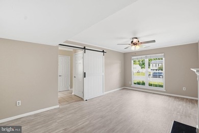 HUGE price improvement!!! Move-in ready 3-bed, 2.5-bath - photo 16
