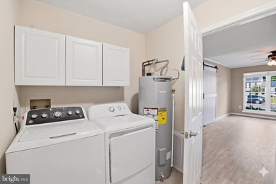 HUGE price improvement!!! Move-in ready 3-bed, 2.5-bath - photo 18