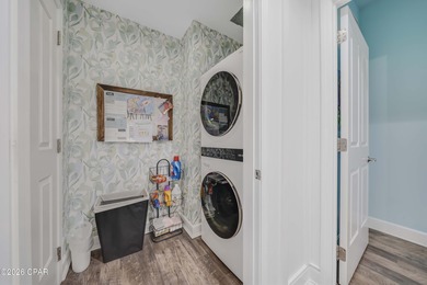 Wow - gorgeous from the moment you open the door! Experience - photo 34