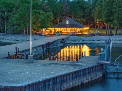 A very RARE property with 354' of waterfront, 225' long - photo 35