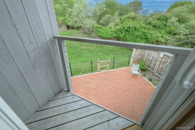 Welcome to The Villas-29 Fairway Place unit 6, Montauk NY, a gem - photo 8