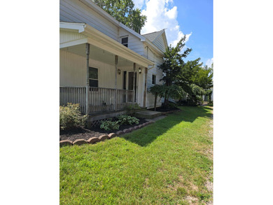 (private lake, pond, creek) Home Active Under Con in Jonesville Michigan