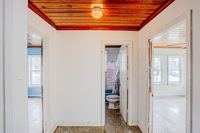 Located in the heart of Laguna Beach, this charming 2 bedroom - photo 12