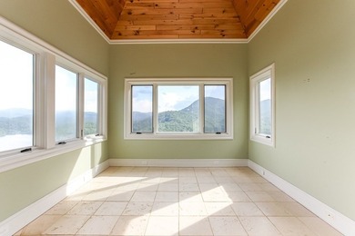 Nestled in the highly sought-after Thunderbird community, this - photo 15