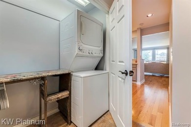 Rare opportunity to own a beautifully updated waterfront condo - photo 30